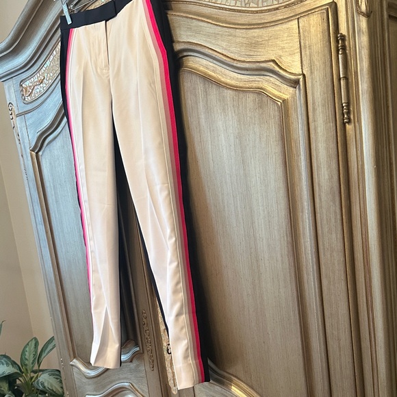 G/FORE White Pants with Pink and Black Stripes - Picture 4 of 8